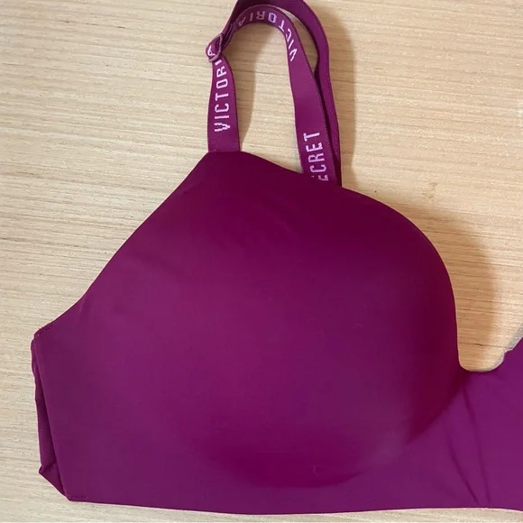 Victoria’s Secret 38c padded bra Burgundy Wide Strap - Picture 3 of 9